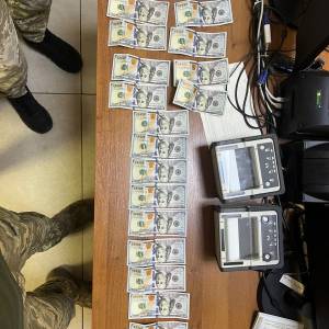 В Ізмаїльському районі  прикордонники викрили дві спроби хабарів на пункті пропуску «Орлівка»