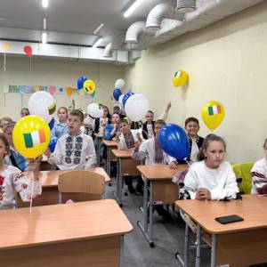 Уряд дозволив школам надавати платні послуги