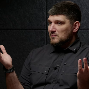 Росіяни готові довго жити буквально в гною. Але за умови: якщо їхня армія перемагає – командир РДК White Rex