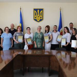 В Ізмаїлі з нагоди Дня працівників торгівлі відбулося урочисте вручення почесних грамот міського голови кращим представникам торговельної галузі міста