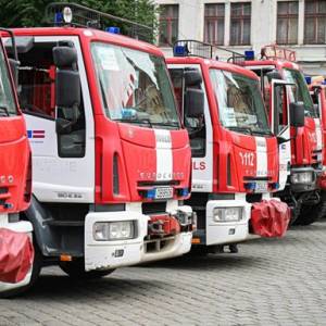 Україна отримала від Латвії 16 пожежних автомобілів