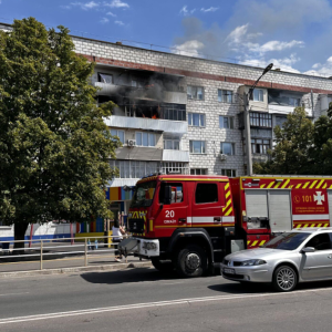 В Ізмаїлі горить квартира над Дитячою поліклінікою