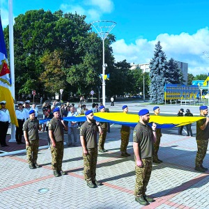 В Ізмаїлі урочисто підняли прапор України та міста (ФОТО)