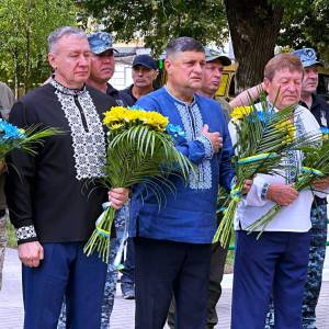 День Незалежності України в Ізмаїлі: хвилини пам’яті у єднанні, покладання квітів, та патріотичний ярмарок (ФОТО)