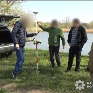 Захопив 11 гектарів землі в охоронній зоні на Одещині: чоловік отримав вирок суду