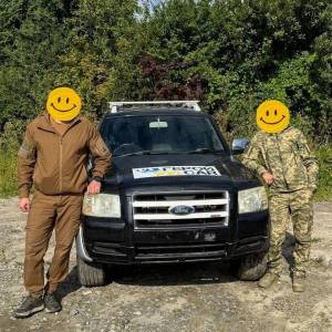 Школи Одещини зібрали майже 116 тонн макулатури і придбали для фронту автомобіль