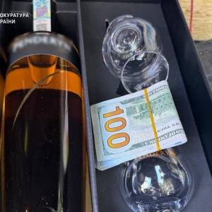 Посадовця райадміністрації Одеської міської ради викрили на корупції