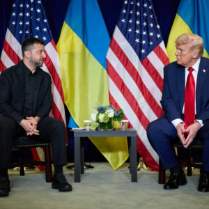 "Може змінити докорінно все": Зеленський розкрив деталі своєї розмови з Трампом