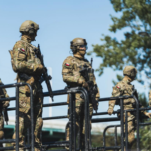 Польща хоче збивати російські об'єкти над Україною без схвалення НАТО та ЄС, - ЗМІ