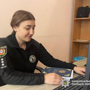 Поліцейські відправили на лаву підсудних жительку Ізмаїла за шахрайство