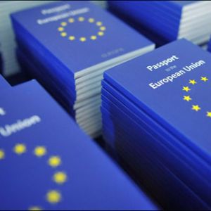 Украинцы стали рекордсменами ЕС по количеству разрешений на проживание и работу