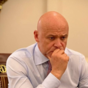 Ексмера Одеси Труханова посадили під цілодобовий домашній арешт і зобов'язали носити електронний браслет