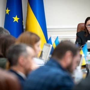 Уряд затвердив програму виплат по 6500 гривень: які категорії українців отримають допомогу