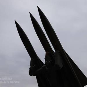 Зеленський озвучив план закриття неба над Україною