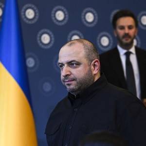 Умєров прибув на важливі переговори у Стамбул