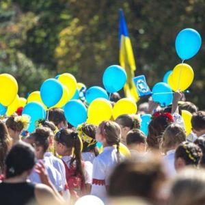 Опрос: Украинцев больше всего волнуют война и рост цен