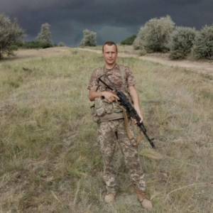 "Вже ніхто не сподівався на обмін": історія повернення останнього захисника Зміїного після трьох років неволі