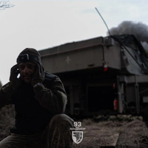 "Який у нас вибір?": виснажена піхота не бачить кінця війни і не хоче "поганого миру", - The Guardian