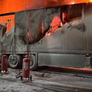 На Одещині згоріла вантажівка Нової пошти зі 110 посилками внаслідок атаки РФ