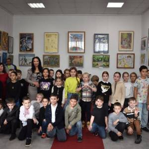 Про урочисте відкриття виставки дитячої творчості «Шляхом Півдня»