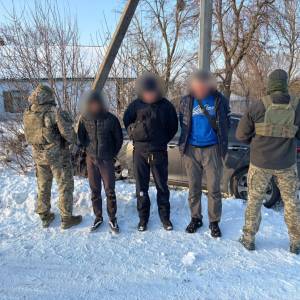 На Одещині втікачі від прикордонників врізалися в стовп