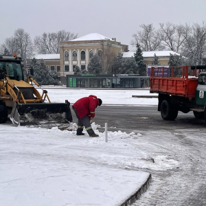 Як справляються із сюрпризами зими в Ізмаїлі (фоторепортаж)