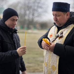 В Ізмаїлі у підрозділах Морської охорони освятили стрітенські свічки