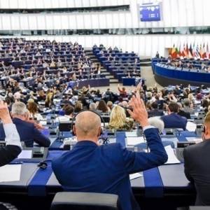 Європарламент схвалив 90 млрд євро для України