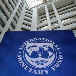 МВФ скасував попередні умови програми для України