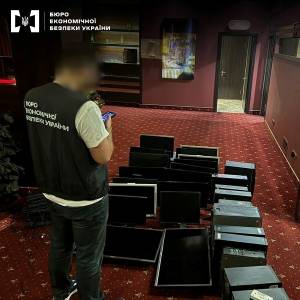 В Одесі чоловік організував роботу підпільних ігрових залів