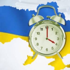 В ніч на неділю, 29 березня, Україна переходить на літній час