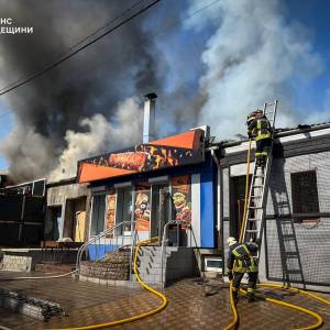 В центрі Ізмаїлу полихала масштабна пожежа: горіли приміщення двох популярних кафе