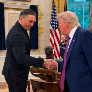 Усик зустрівся з Трампом