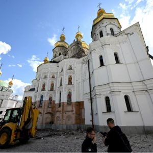 "Останній поштовх": Politico розкрило, як удар по Лаврі вплинув на позицію США щодо України