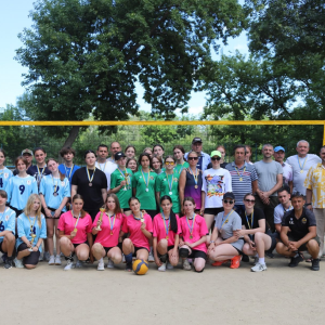 На відкритогму чемпіонаті з волейболу у форматі 4х4 «ПАРК-volley 26».