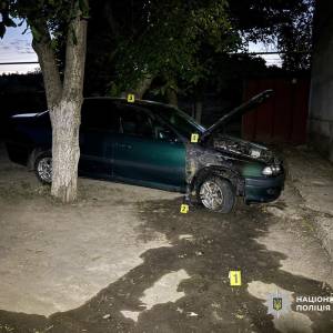 На Одещині чоловік із помсти підпалив два автомобілі свого родича