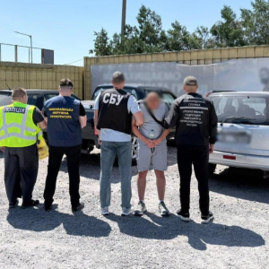 На Одещині викрили схему продажу автівок, ввезених як допомога для ЗСУ