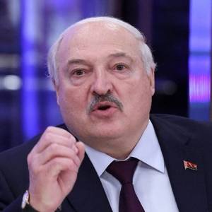 Лукашенко пригрозив відправляти чиновників і ледарів на кордон з Україною