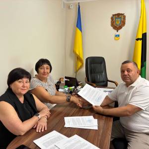У Бессарабській громаді сімейній лікарці надали допомогу на придбання житла
