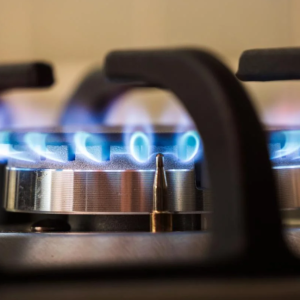 Постачальники опублікували актуальні ціни на газ на серпень: скільки платитимуть українці