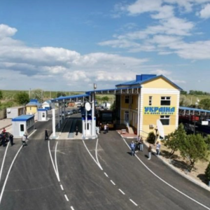 Обстріляний пункт пропуску на Одещині відновив свою роботу