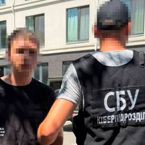 СБУ викрила "крота" у підрозділі ЗСУ на Одещині, який коригував удари ворога по півдню України