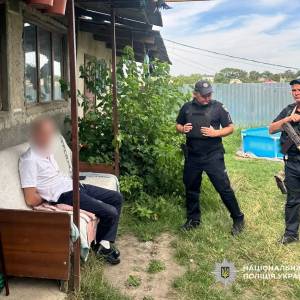 На Одещині заґратовано військового, який з автомату поранив тещу