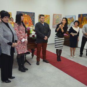 В Измаиле открылась солнечная выставка Екатерины Лемешевой "Путешествие в страну Солнца" (ФОТО)