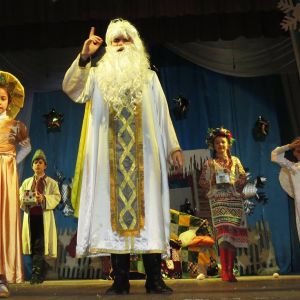 Измаильские дети побывали в гостях у Николая Чудотворца на сказочном представлении в ДК (ФОТО)
