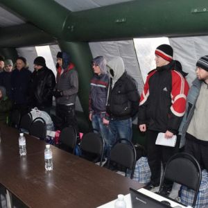 Освобожденные из плена боевиков украинцы пройдут реабилитацию в Одессе, - Порошенко