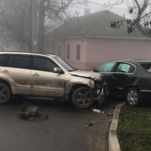 ДТП в Измаиле: дорогу не поделили Suzuki и Volkswagen