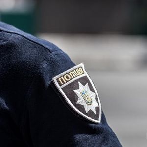 Полиция разыскала сбежавшую в Одессу школьницу по стуку колес поезда в трубке