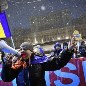 В Румынии 30 тысяч человек вышли на митинг против коррупции