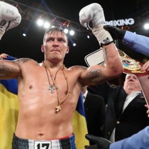 Александр Усик победил Майриса Бриедиса и стал чемпионом мира WBO и WBC (ВИДЕО)